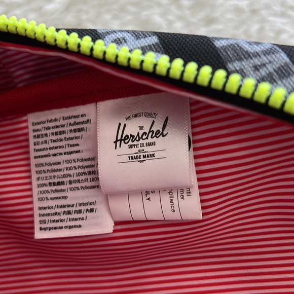 Herschel Heritage Kids Backpack | HSC Motion Black/Highlight - Picture 11 of 15